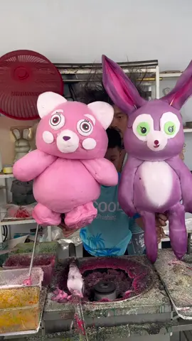 The marshmallows in summer melt so fast.