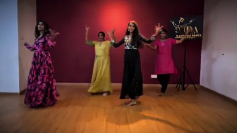 Mutha Mazhai | Ladies Dance Class  TDA Dancer’s  @Raageteshwaary  #tda #ladies #dance #clas #tiktok #video #new #trending 