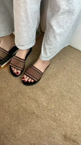 #sandal #sandalwanita #sandalmurah 