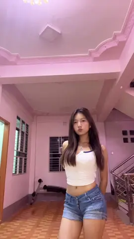 ဒီအကောင်နဲ့ငါနဲ့တော့🙂 #4u #Hps #foryoupageofficial #4upageシ #fypシ゚viral #foryoupage #fyp #trendingsong #2025 #trends #burmesegirl #viewsproblem😭 #ငါ့viewတွေဘယ်ရောက်သွားတာလဲ 