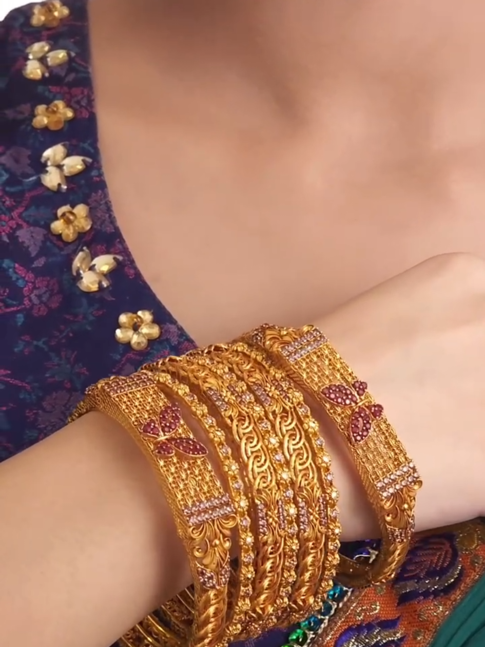 GOLD BANGLES BG00488 Shop now at goldbank.com.pk before it's sold out. The webiste link is mentioned in the bio.