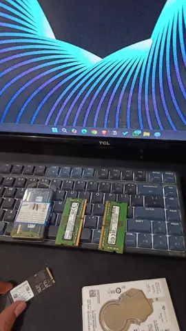 Kenalan sama komponen penting dalam laptop kita dalam satu menit #kontenedukatif #informatik #pembelajaranmendalam #kodingka 