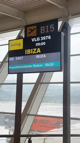 #ibiza #ushuaia #ushuaiaibiza #hiibiza #eurosummer #pachaibiza #amnesiaibiza 