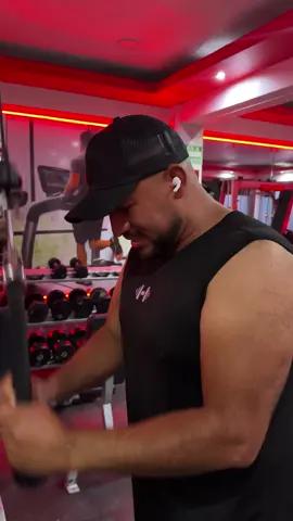 Esto ya no me quita el estres 😭 #bsfitness #ixtlahuaca #gym #parati #foryou  #musica #bsfitnessixtlahuaca #banda 