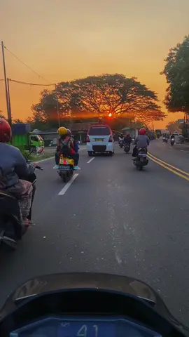 Mengejar Senja🌞                         #CapCut #fyp #pcx160 