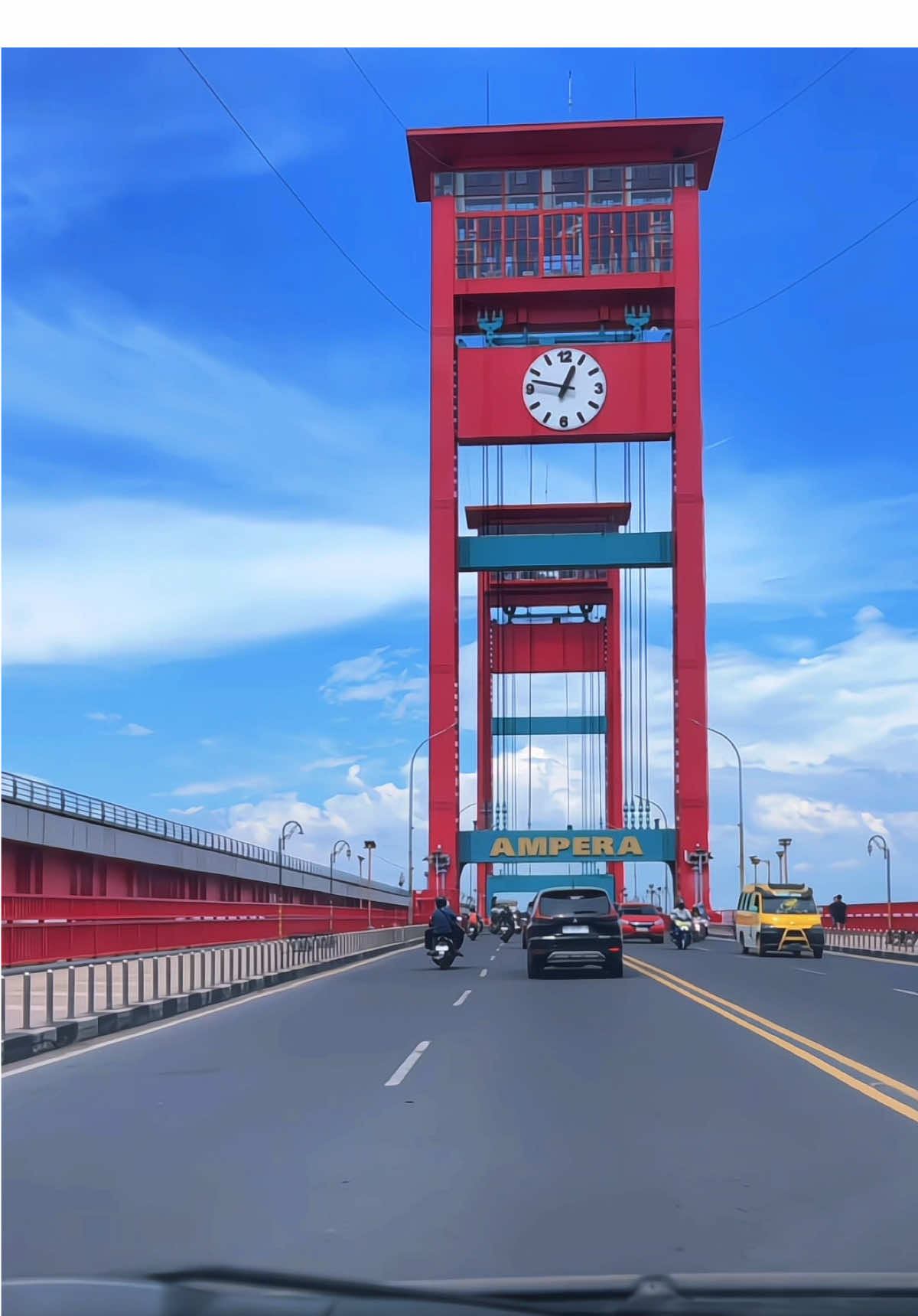 Banyak cerita disini ✨😌 #palembang #jembatanampera #sungaimusipalembang #kotapalembang #pesonaindonesia 
