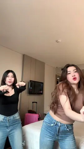 @AnitaVeronica 