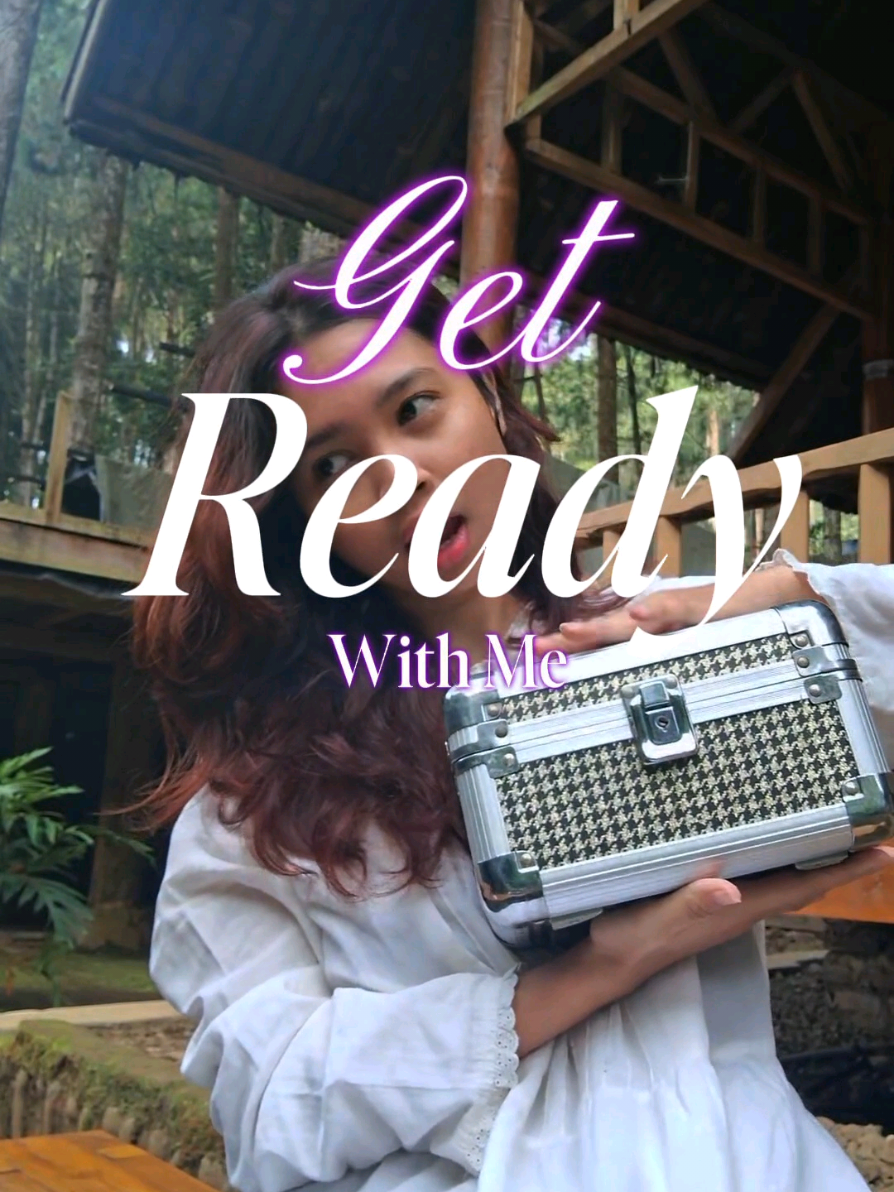 saran blush ungu yang affordable dong #grwm #grwmmakeup #pangalengan #campgroundpangalengan #morningroutines #Vlog #itgirl #itgirlaesthetic #softglamlook #mymakeuptype #naturalbeauty #indonesianbeauty #beuatyvlog #beautyvlogger 