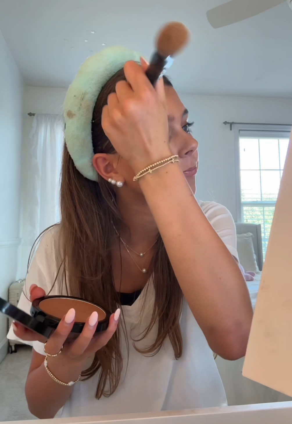 GRWM - story time and talk #grwm #foryou #storytime #viral #trending #gym #talk #preppy #aesthetic #products #makeup #tutorial @enewton design @Saie @Charlotte Tilbury @makeupbymario @Benefit Cosmetics @Haus Labs by Lady Gaga @ONE SIZE BEAUTY @MAYBELINE @GarnierUSA 