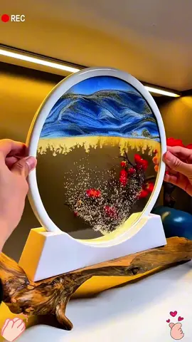 Tranh cát lún trang trí trọn đời, kích thước 7 inch đặt trong phòng ngủ hoặc văn phòng giúp giảm căng thẳng rất nhiều, cảnh vật thay đổi rất đẹp, cảm giác như đang soi gương!! #tranhcatchay3d #tranhcatchaychuyendong #creatorsearchinsight #tienich #thietthuc #jizonguyen 