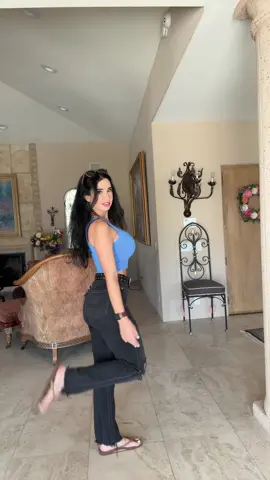 Little #OOTD 💙🤍