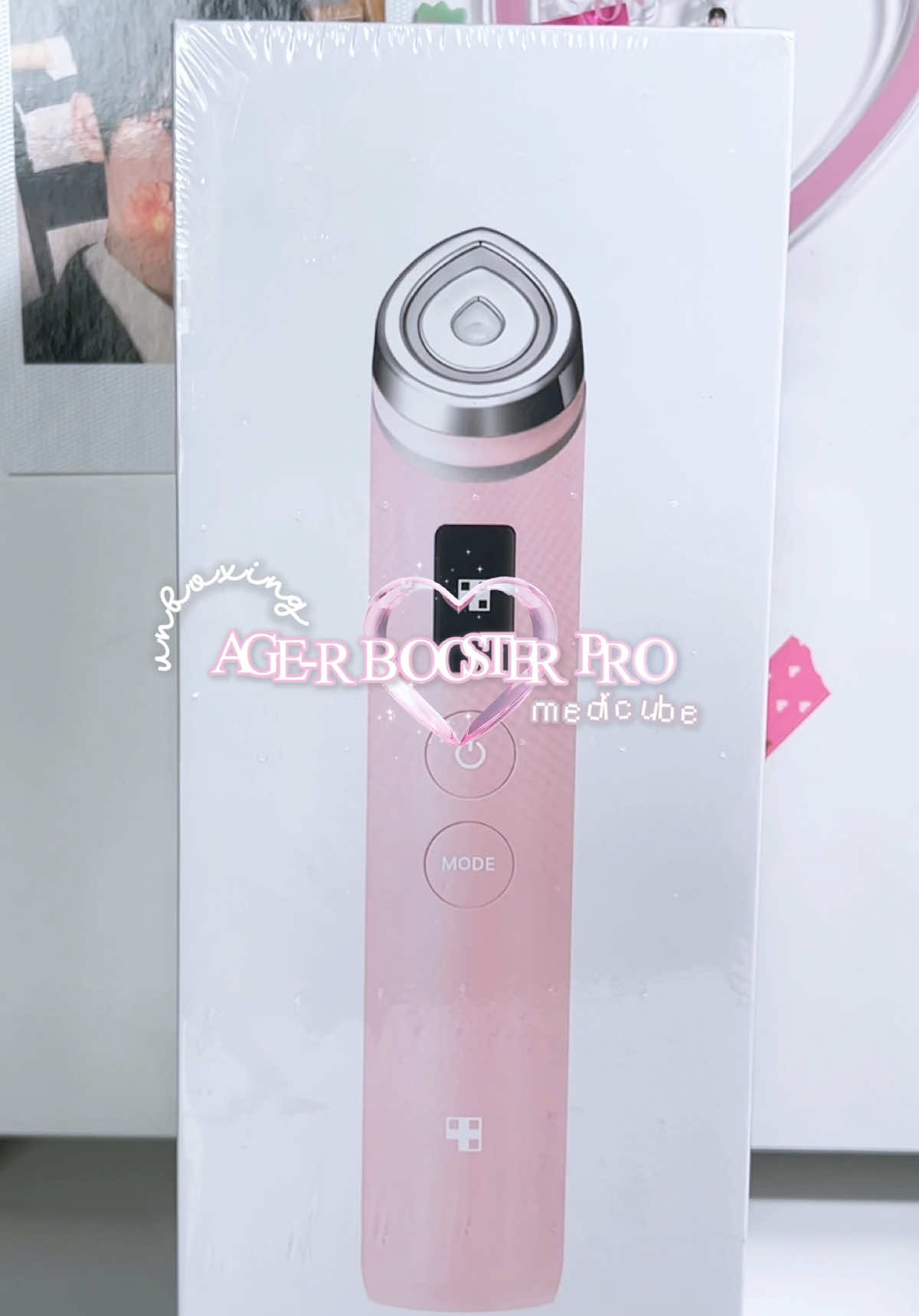 finally got the medicube age-r booster pro!! airshot mode jumpscared me  codes stylevana - INF10GIBUN yesstyle - GIGIBUN7 oliveyoung - GIGIBUN7 #kbeauty #jbeauty #medicube #skincareroutine #koreanskincare #unboxing #fyp @medicube global @medicube_us 