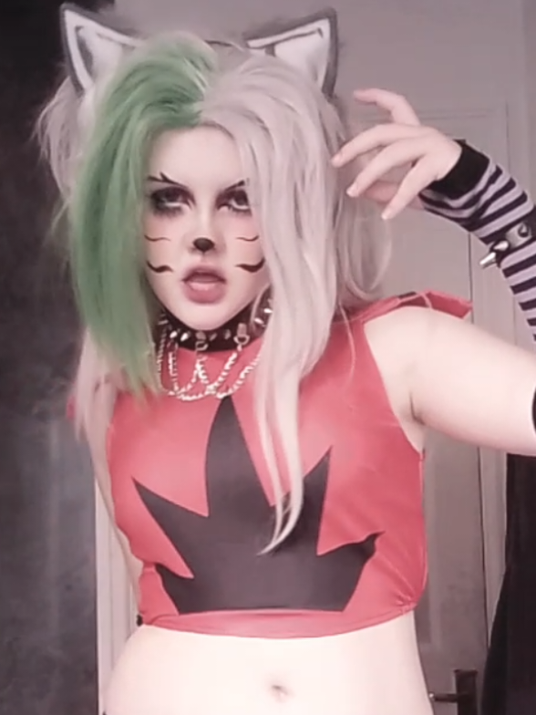 #ROXANNEWOLF 🐺// #roxie #roxanne #roxannecosplay #fnaf #fnafcosplay #fnafsecuritybreach #fnafsecuritybreachcosplay #roxiecosplay #roxannewolfcosplay #roxannewolffnaf #cosplay ★//