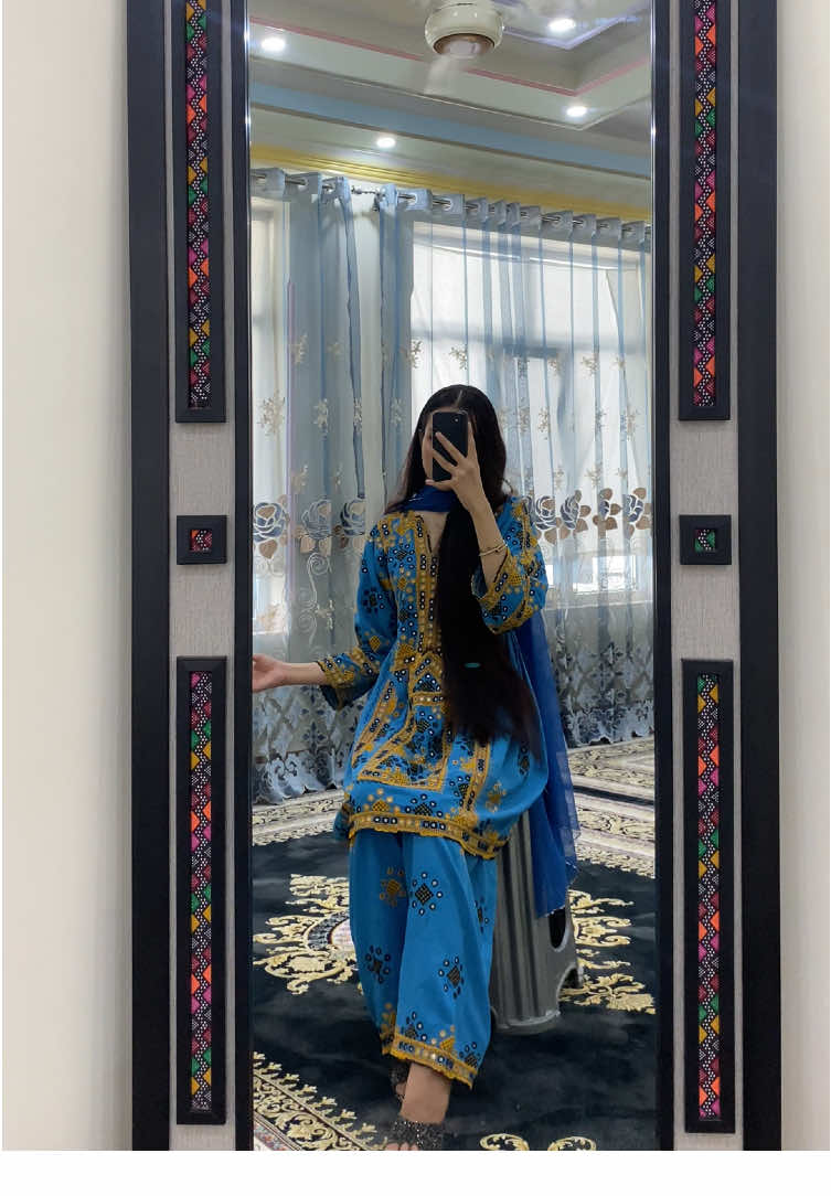 “Traditional vibes, modern style 💃  #balochifashion #fyp #balochistan #quetta #foryoupage #worldwidedelivery✈️🌍 #balochisong #fypシ゚viral #cashondelivery #balochidress #traditionalelegence 