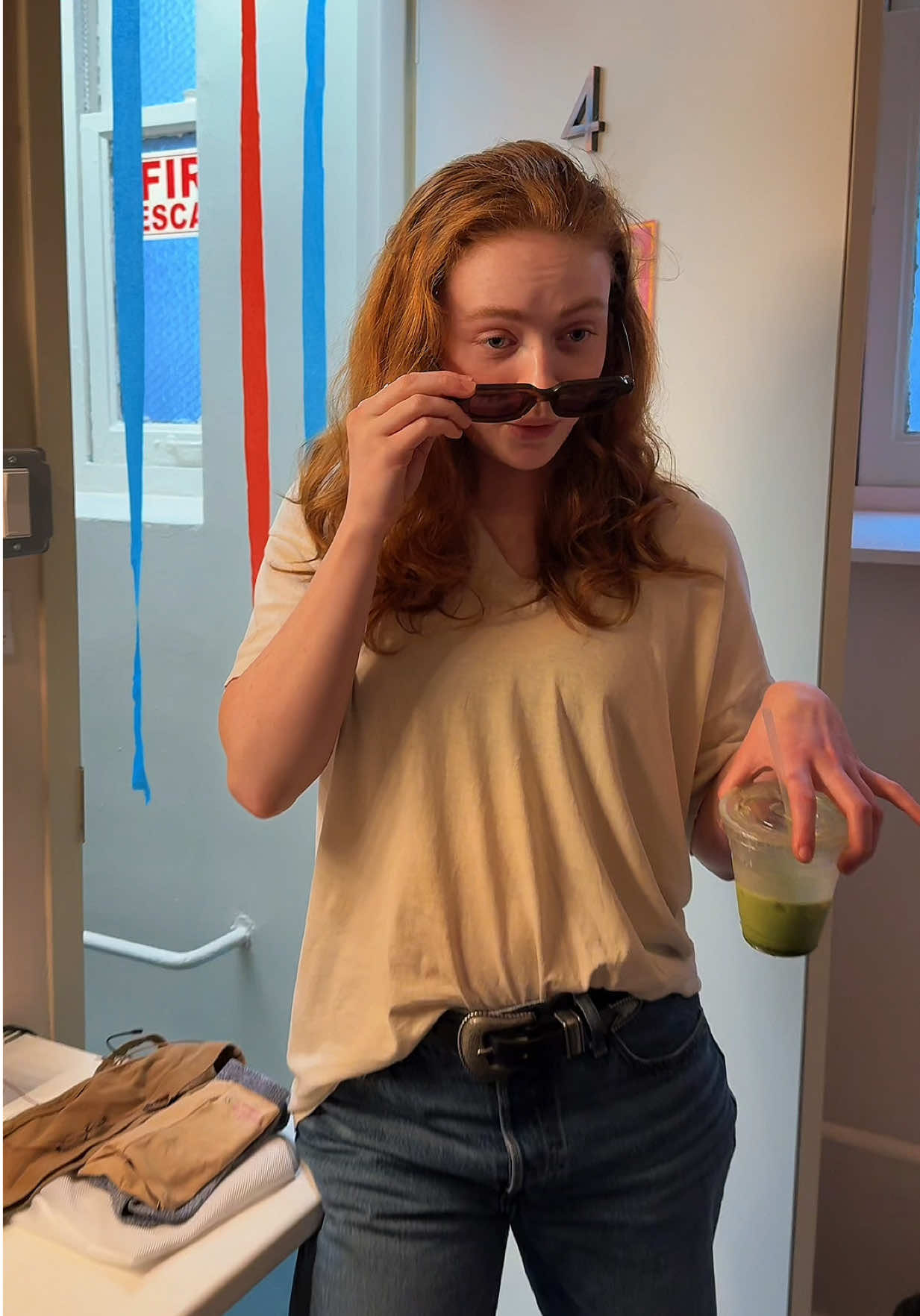 surprise, b❇️tch #sadiesink #chiaraaurelia #broadway 