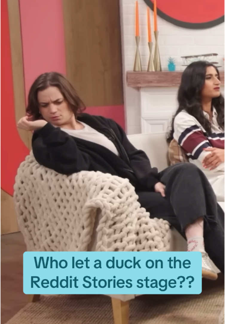 The “quack” jokes are right there for the picking haha #smosh #angelagiarratana #arashalalani #shaynetopp 