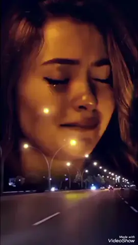 الوجع أن أبكي على كتف غيرك من شدة حاجتي إليك.🖤🥀💔