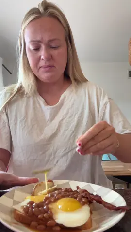 Okay yum #beansontoast #mom #moms #momtok #MomsofTikTok 