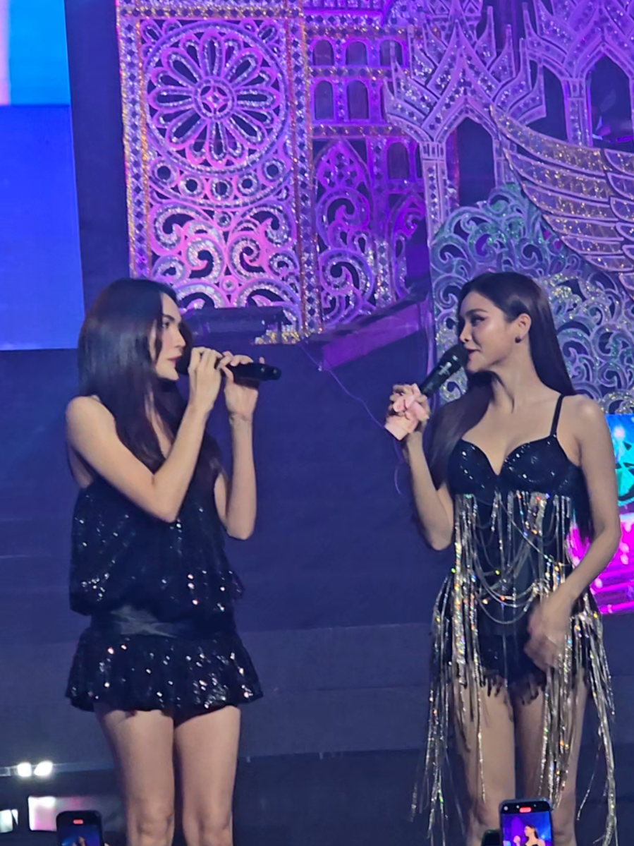 ขอเพียงแค่นิดหน่อย 😁 #GRANDFESTxENGLOTDay1 #อิงล็อต #englot #บ้านคู่อิงล็อต #บ้านคู่อิงล็อต #อิงฟ้ามหาชน #ชาล็อตออสติน #TheGrandFest  @ENGFA @Charlotte A. 