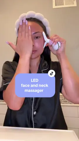 sculpt your face at home #ledtherapy #antiaging #beforeandafter #skincareroutine #facialmassager #flashsale #summerturnup 