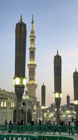 جيناكم يا اهل المدينه 🕌 | رشحو لنا افضل الاماكن #explore #fyp #المدينه #المدينه_المنوره 