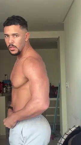 Eu sou moreno, e isso tem poder. 🌟 #BelezaMorena #AtitudeMoreno