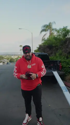 No está fácil plebada  La moto vendrá totalmente custom con barbas y ct logos 😈🔥 Los amo suerte a todos ! . . #elbarbashats #barbashats #viral #fypシ゚ #gorras #hats #hatbrand #caps #natanaelcano #ct #corridostumbados #barbasct 