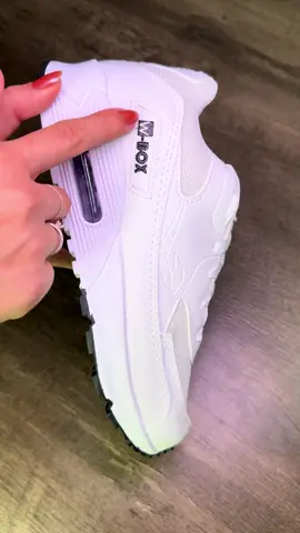 🔥 Descubra o poder do WBOX Air Pulse 90! 👟 Leveza, conforto e tecnologia anti impacto pra você sair voando por aí. ✨ Seu rolê merece esse estilo. Já garantiu o seu? #WBOX #AirPulse90 #EstiloUrbano #LookDoDia #FicaADica