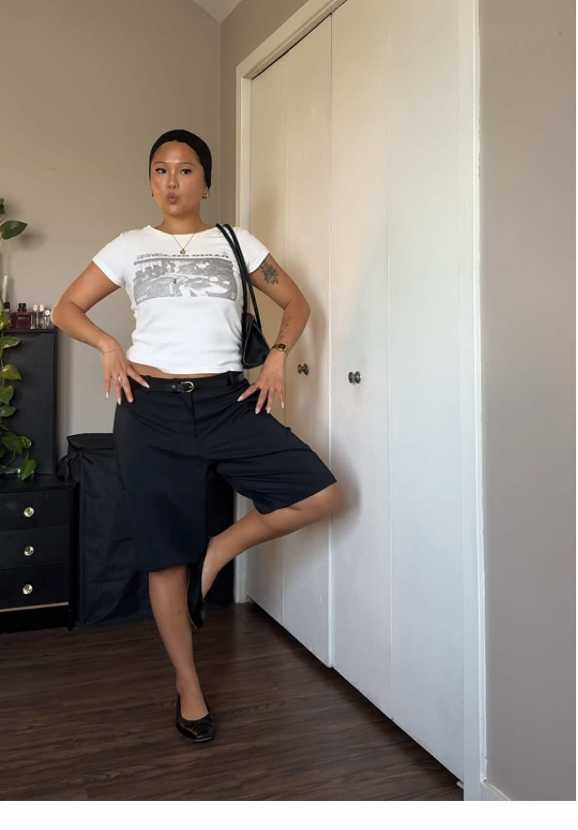 styling long shortsss ⭐️ wearing @Nike @Brandy @nakdfashion #longshorts #outfitinspo #gdwm 