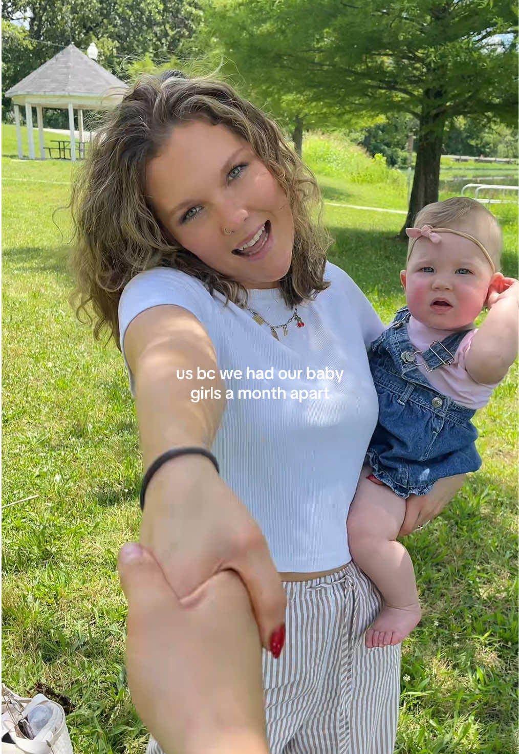 besties w our mini besties🫱🏻‍🫲🏼  #besties #babybesties #babygirl #babygirls  @abigail batson walker 