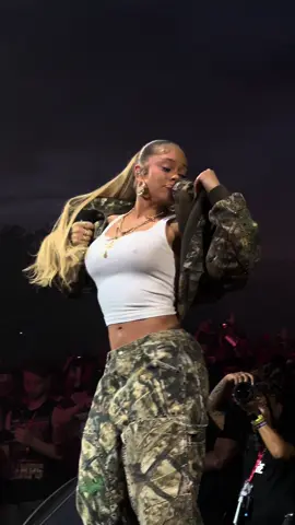 Latto you’re always welcome x @Big Mama @Rockstar Energy UK #latto #drake #wireless #london 