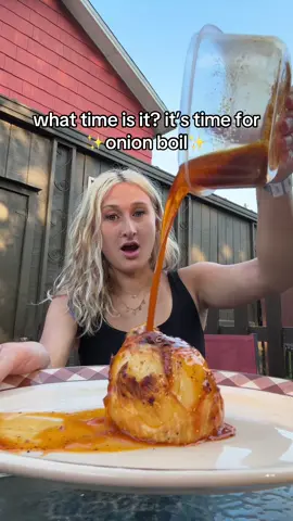this one might be my best one yet ngl. #viralonionboil #onionboil #foodtiktok #eatwithme 