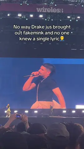 Heartbreak. I started goin crazy and everyone in my section was lost. #wireless #fakemink #drake #wirelessfestival #wirelesslineup #wirelessfestival #underground 