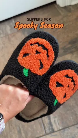 It’s never too early! 50% off now! 🙌🏼🍁🍂🎃 #pumpkinseason #halloweentok #spookymonth #fallshopping #halloweenlook #ilovefall #fallvibes #fallfashion #cozycountdown #horrortok 