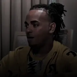 Tengo tu foto pa' volverme locoo #ozuna #elnegritoojosclaros #2016 #tufoto #musica #rolas #rolitas #fyp 