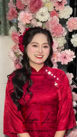 Nàng 🍓 xinhhh hôm nay của bé thik tone nhẹ nhàng, trong trẻo nhưng phải bling bling🤭💗 #makeupluyenle #luyenmakeup #makeuptainha #makeupcodauhcm #tonehongbaby #makeupnhenhang #tiktoktrending #xuhuong #viral #makeupaodai #codau #trangdiemcodau #makeupcodaudep #xuhuong2025 #tiktoktrending #makeuptips 