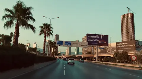 ne kadar kaçmak istesen de dönüp dolaşacağın yer #izmir 