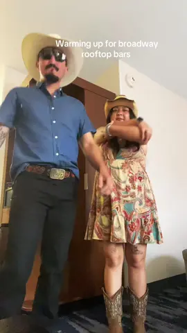 First time in Nashville, wish us luck 🥳🤪  #nashville #nashvilletennessee #broadway #bars 