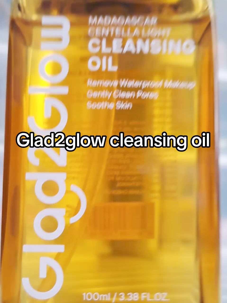 Cleansing oil dari Glad2glow #cleadsingoilglad2glow #cleansingoilmadagaskarcentela #membersihkanmakeupdankomedo 