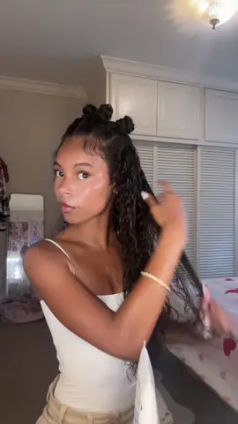 trying another love island hairstyle tdy 🩷 #curlyhair #curlyhairstyles #fyp #loveislandusa 