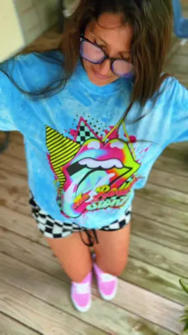 Color blast comfort colors #therollingstones #tshirt from #laidbackboutique I’m wearing a size large for oversized fit. ✨ Iconic vibrant neon colors combo. 
