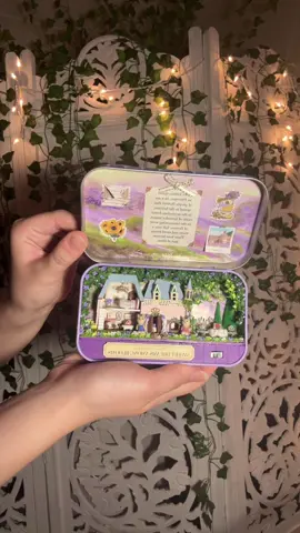 here are a couple more miniature box theater kits i have done! sorry for shakey hands, so hard to film small things! ps Thank You SO Much for All the Love on my last video! #miniatures #miniature #miniatureboxtheater #boxtheaterkit #miniatureworlds #calicocritters #calicocrittercollector 