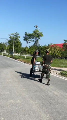 គ្មានទេ Icon មានតែរទះអូស😅#fypシ #រីករាយចុងសប្តាហ៍ 