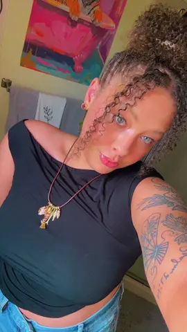 Dinna🍱 #mixed #curls #curlscheck #tattoos #saturdaynight #datenight #OOTD 