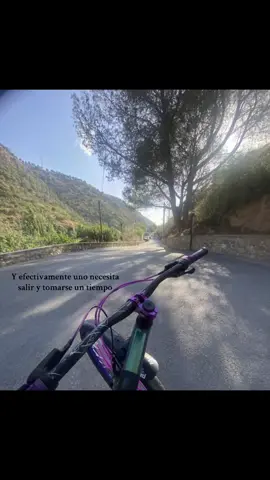 #relaxing #bicicleta #montaña #perdido #calle #feliz 