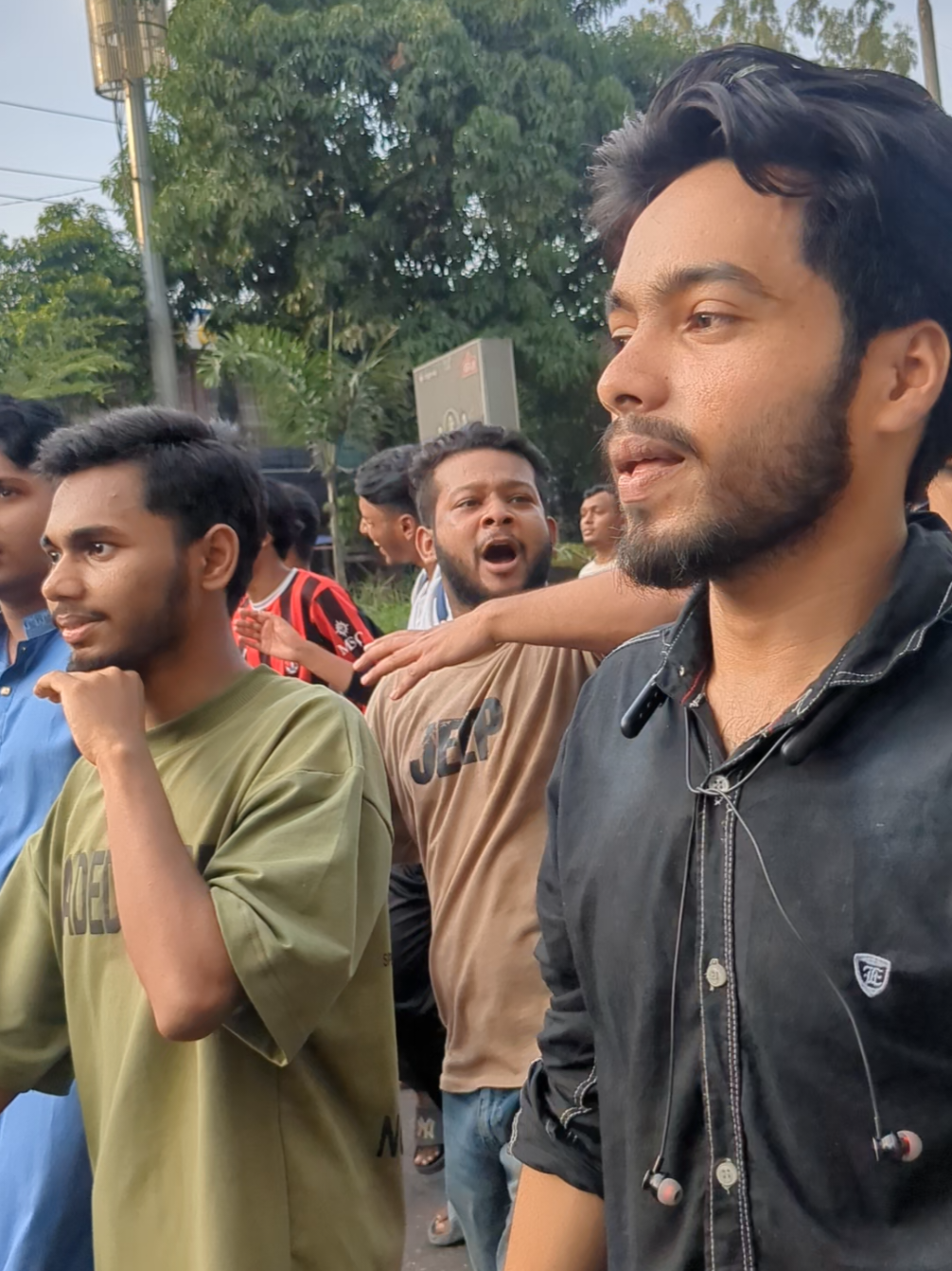 এই ব্যাবসায়ীরা নামো নামো নাইলে দাদা জীবন দিতে হইবো  #foryou #foryoupage 