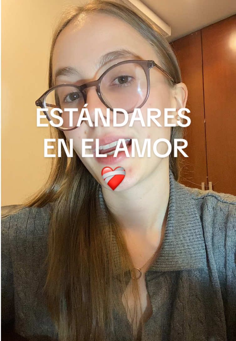 ¿Todo bien con los estándares altos… o estamos disfrazando la intolerancia a la frustración de amor propio? 💭🫣  Con mucho amor como siempre❤️‍🩹  #tuamigalapsicologa #HablemosClaro