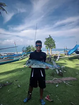 saya ga tau nama ikannya,tapi yang ini enak tarikannya 😅😅 #mancing#masagamancing#lanangkokgamancing 