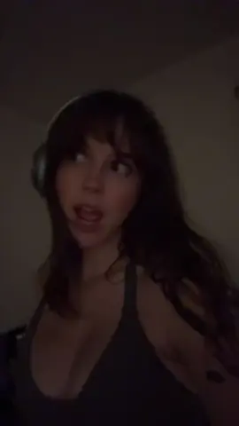 Headphones on, girly pop tunes loud, lights off, mood up. 