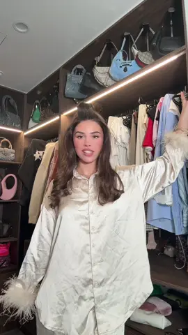 Cleaning out my closet!🙃